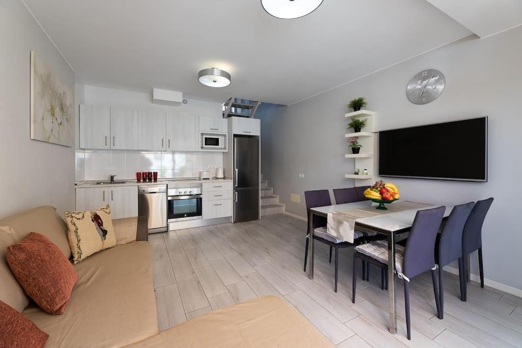 Beautiful Duplex In 3 Minutes Walking To The Beach In Playa De Las Americas Exteriér fotografie